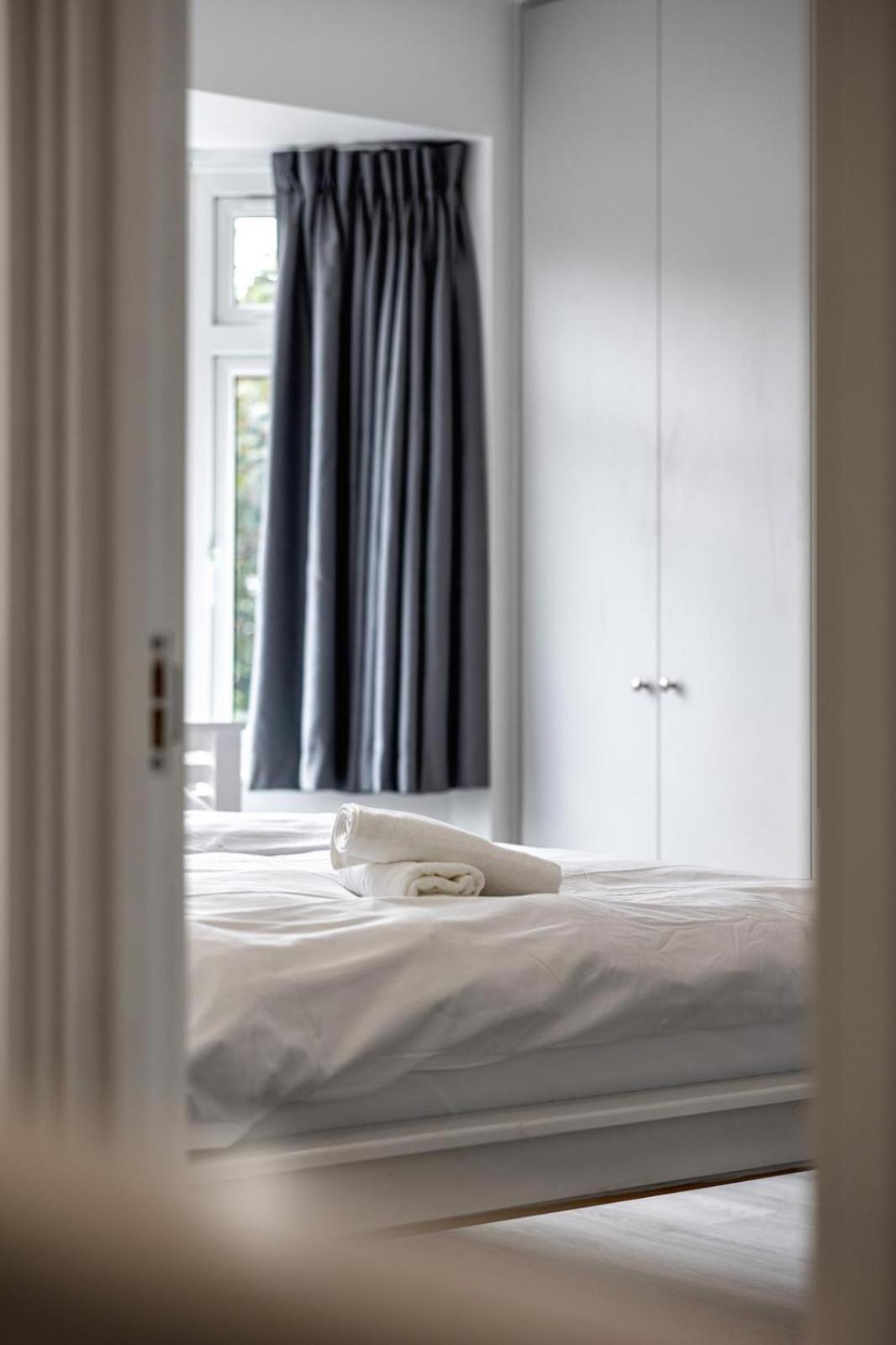 Modern Home With Driveway Parking For 2 Vehicles, Near Tottenham Hotspur Stadium, White Hart Lane Train Station London Eksteriør bilde